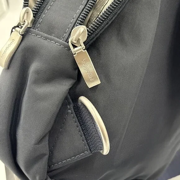 Baggallini Double Zip Mini Sling. Backpack Purse Bag Nylon Blue - Picture 7 of 9